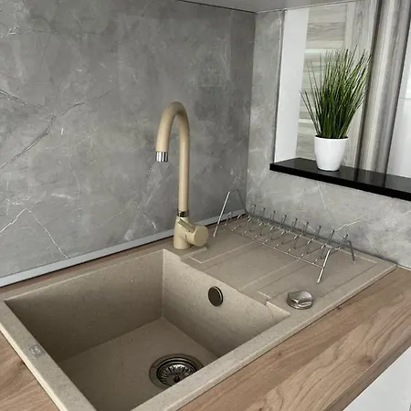 Apartment Chic *