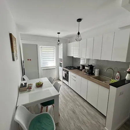 Chic Apartament *